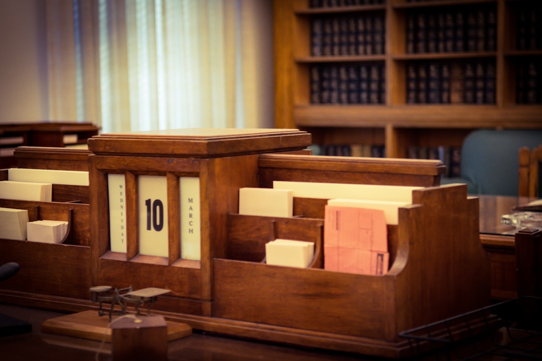 Imagine cu documente legale pentru obținerea cazierului judiciar