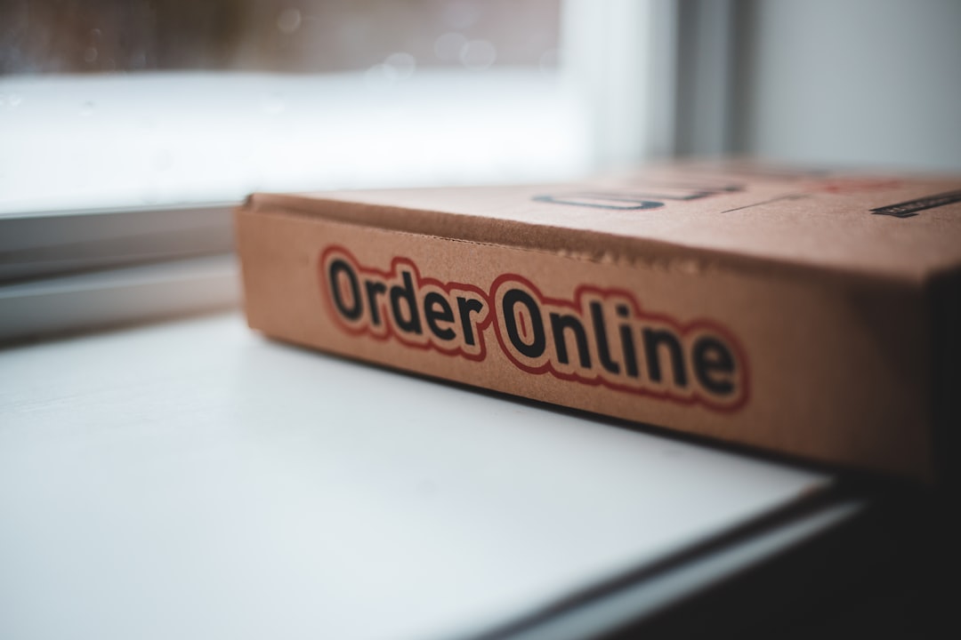 Imagine simbolizând returul produselor online