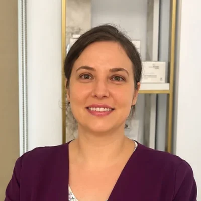 Dr. Estera Molnar